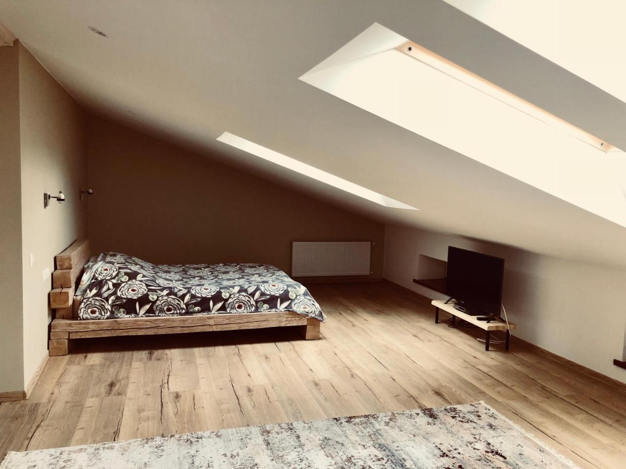 Apartment Lviv Ngoại thất bức ảnh